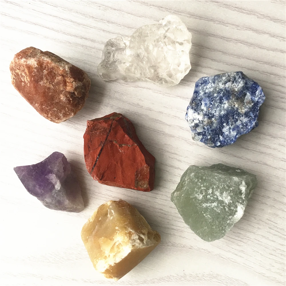 7 Чакра необработанный камень целебные кристаллы натуральный камень набор для кабирования кувырки, энергия рейки, набор из 7 Чакр камней