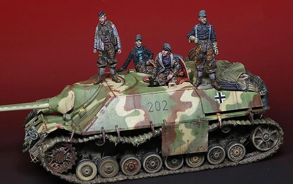 1/35 комплект фигурок из смолы для сборки танкистов и аксессуаров(без бака