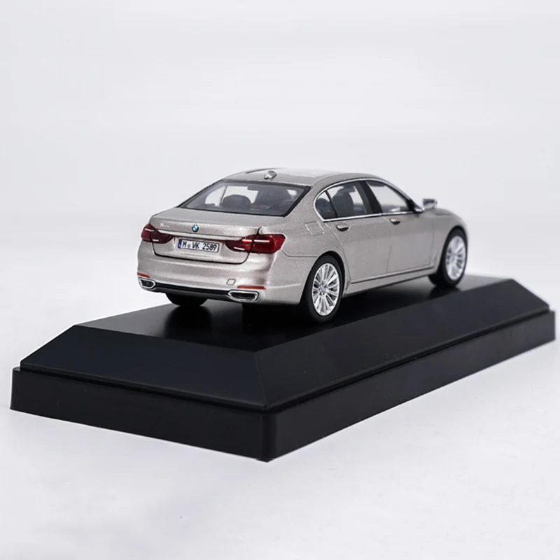 Новинка 1/43, немецкая модель автомобиля из сплава 750Li/760Li, Классическая литая модель автомобиля, игрушка для детей, коллекция подарков, украшение для дома