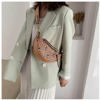 

Fashion exquisite chest bag 2020 new female bag cartoon printing wild shoulder messenger bag dumpling bag small chest bag wallet