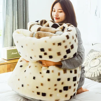 

Blanket Double Thickening Bed Sheet Quilt Coral Fleece Winter Warm Single Person Student Dormitory Raschel Blanket Only By Sea