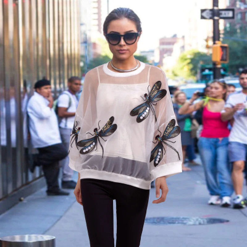 

2020 New Summer Women O-Neck Short Sleeve Loose Plus Size Tops Female Fashion Casual Dragonfly Embroidery Street Style Tees