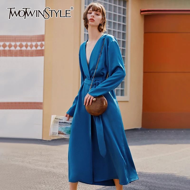 TWOTWINSTYLE Elegante Blauw Jurken V Hals Lange Mouw Hoge Taille Met Sjerpen Ruches Jurk Vrouwelijke Mode 2019 Kleding Tij TWOTWINSTYLE Elegante Blauw Jurken V Hals Lange Mouw Hoge Taille Met Sjerpen Ruches Jurk Vrouwelijke Mode 2019 Kleding Tij