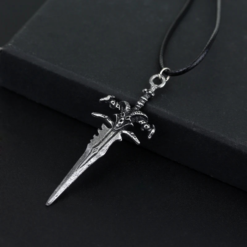 WOW World Of Warcraft ожерелье в стиле панк, готика Frostmourne подвески в форме меча ожерелье Espada оружие игра ожерелье тема ювелирные изделия N35
