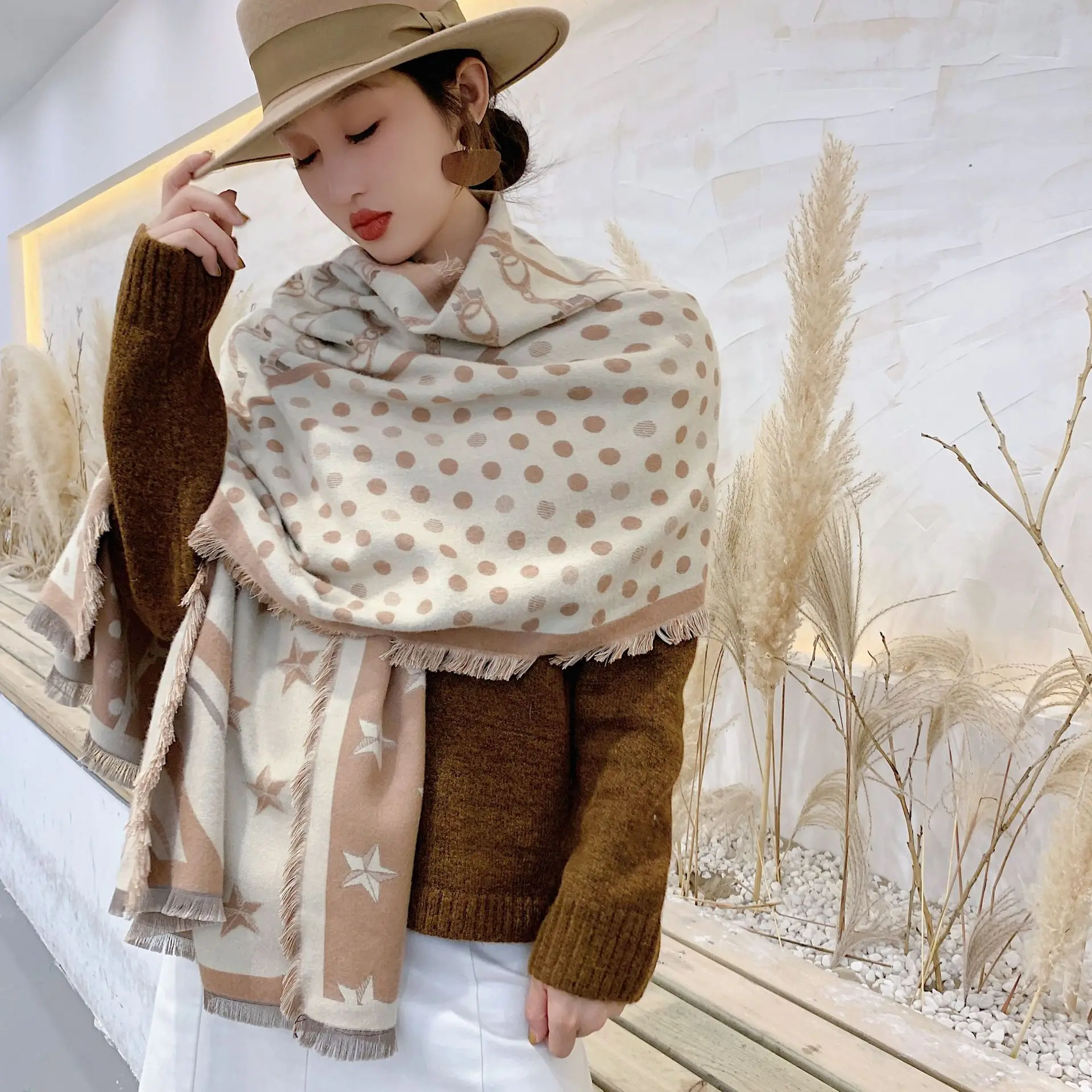 

Dot cashmere touching new autumn winter warmer cashmere touching soft women scarf shawls oversize pashmina wraps LL191108