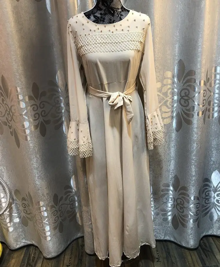 beige Elegant Muslim diamond beading flare sleeve abaya Female full length lace embriodery Jilbab Islamic prayer service dress wq1706 - Цвет: beige