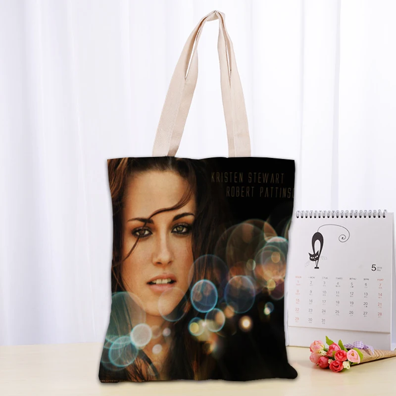 Eco-Friendly Canvas Tote Bag - Stylish and Versatile Shoulder Bag