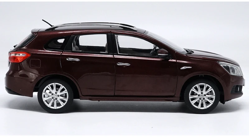 1:18 Nissan VENUCIA T70 сплав игрушка Металл классические модели игрушек для подарка, коллекция