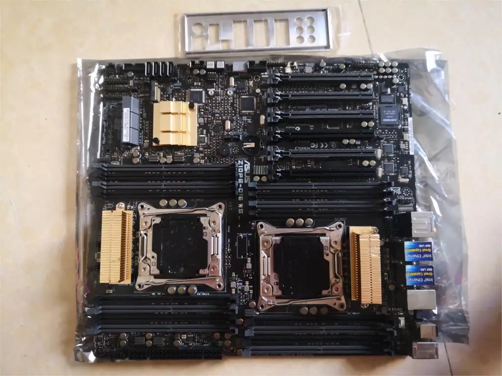 Z10PE-D16 WS Серверная материнская плата DDR4 поддержка памяти E5-2600 V3 V4 б/у 90% Новинка Z10PE-D16 WS Серверная материнская плата DDR4 поддержка памяти E5-2600 V3 V4 б/у 90% Новинка