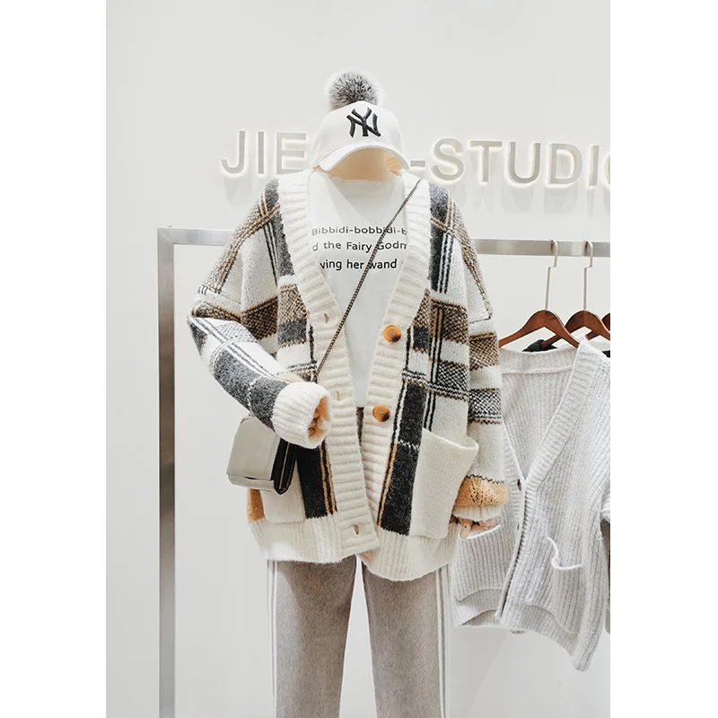 

Autumn Winter Coat New Women Knitted Cardigan Loose Plaid Mid-Length Chic Jacket