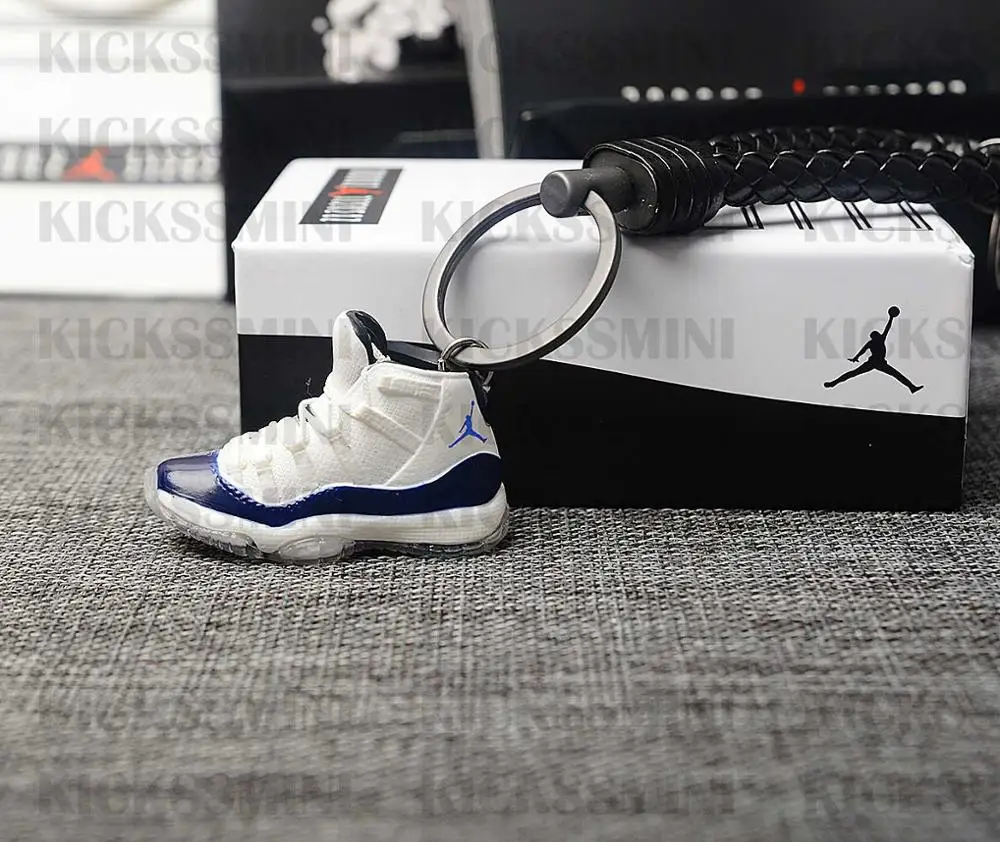 a shoe w rope Дропшиппинг индивидуальность DIY Air Jordan Generation AIR JORDAN11 стерео 3D мини-кроссовки фигурный брелок для подарка - Цвет: a shoe w rope
