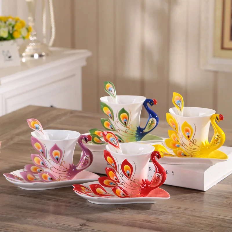 Керамическая цветная эмалированная павлинья чашка с тарелкой кофейная чайная вода питьевая чашка ремесла Декор креативный подарок на день рождения День святого Валентина