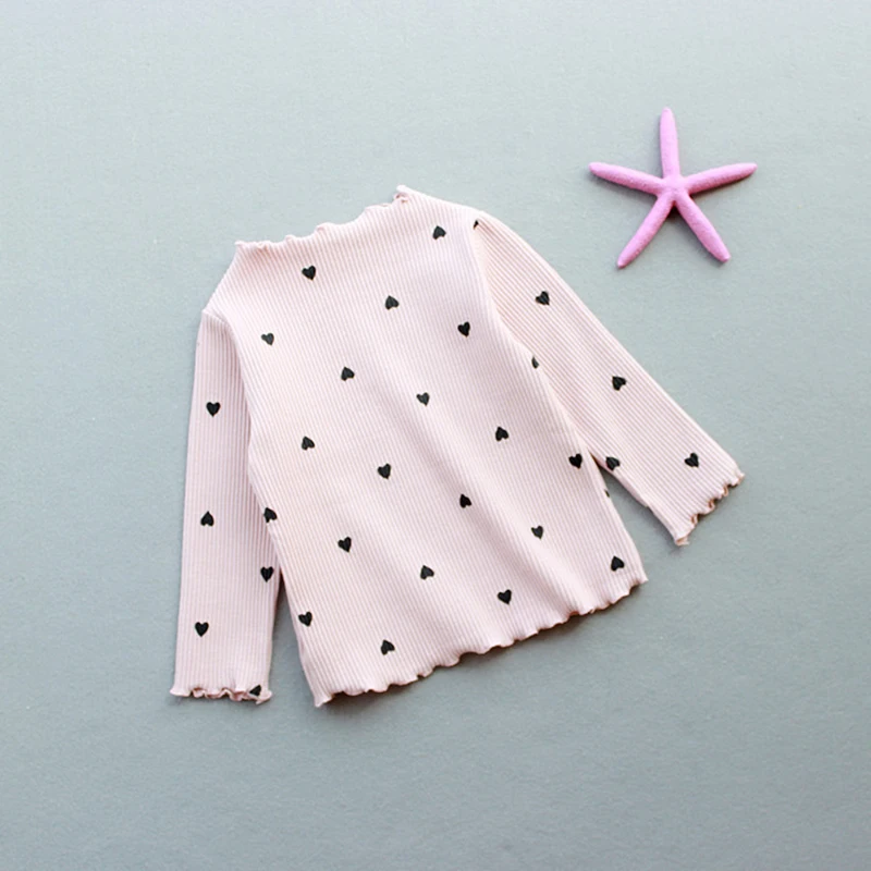 Весенне-Осенняя детская одежда для малышей Одежда для маленьких девочек с рисунком сердца Однотонная футболка с длинными рукавами
