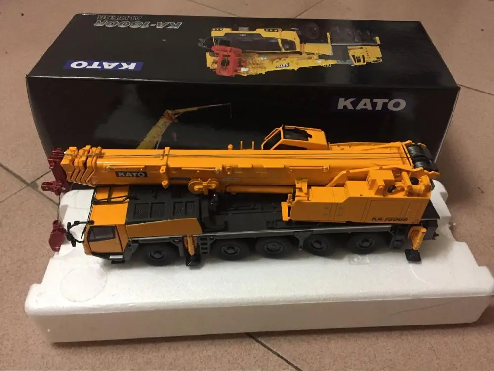 Kato Ka-1300R Allterr Crane 1/50 масштабная литая модель новая в оригинальной коробке |