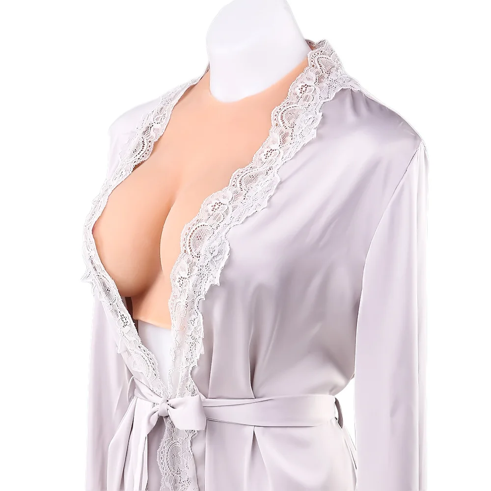 10057179935_1949053594