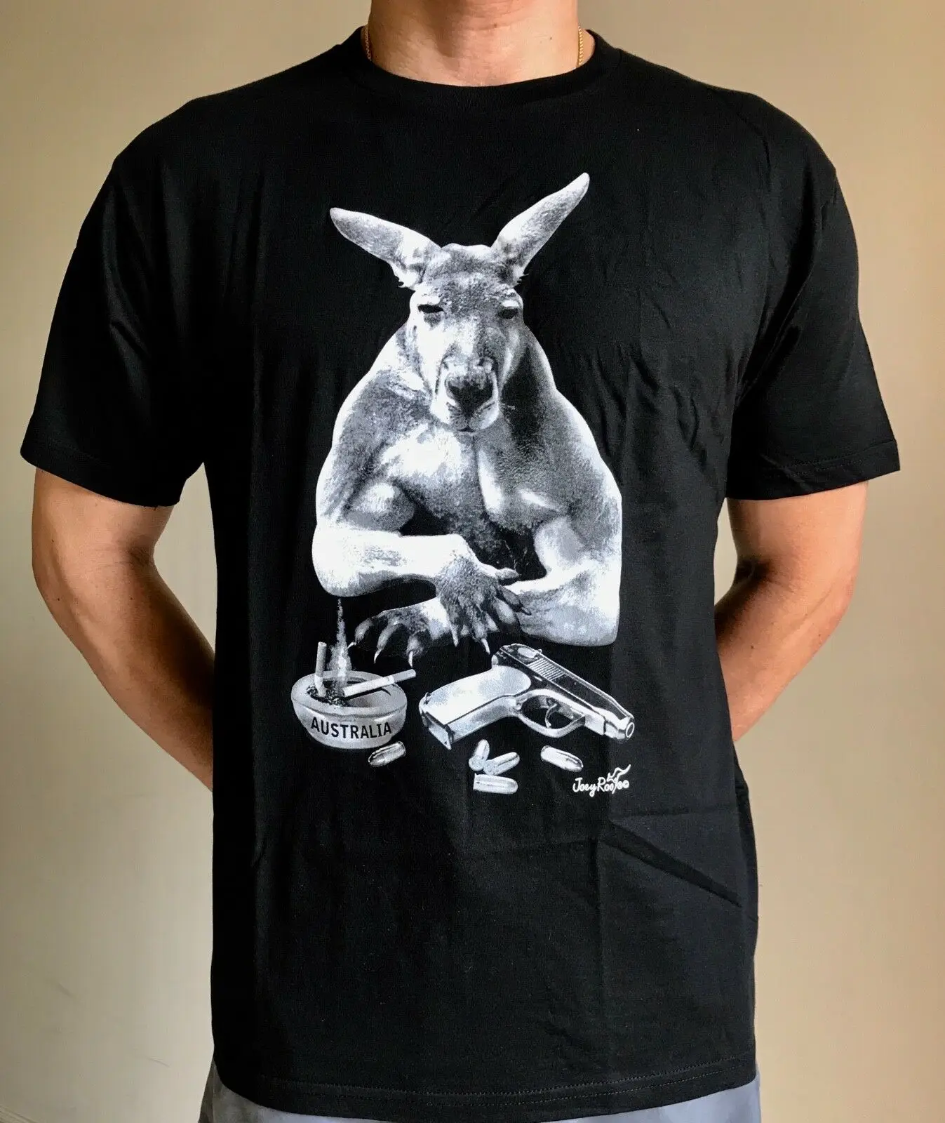 

Adult & Teenager Funny Australia Kangaroo Smoking Muscle & Gun T-shirt All Sizes Short Sleeve Tee Shirt Free Shipping cheap whol