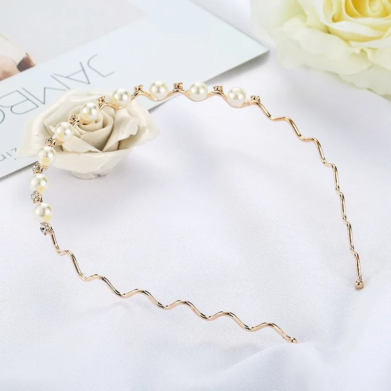 

Fashion Wave Style Inlaid with Pearls Hairband Gold Silver Filament Headband for Women Korean Light Luxury Girl Hair Bandes