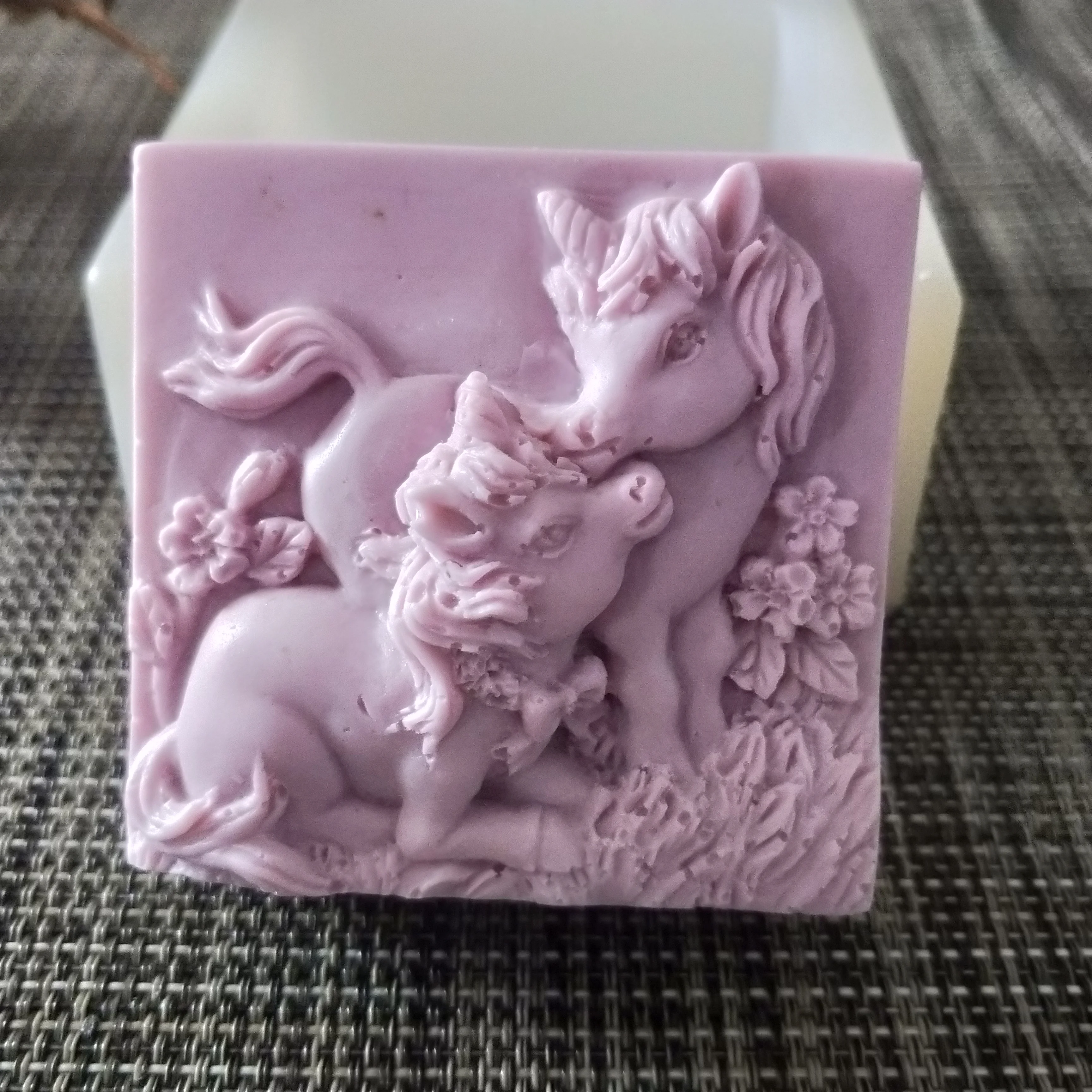 

DW0143 PRZY silicone mold soap mould Parent-child horse handmade soap making molds candle silicone mold resin clay mold
