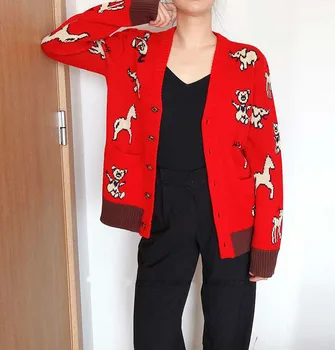 

Autumn 2020 New Cute Zoo Embroidery Classic Hom Button Single Breasted Red Long Sleeve Spliced Women V-Neck Sweater Fashion