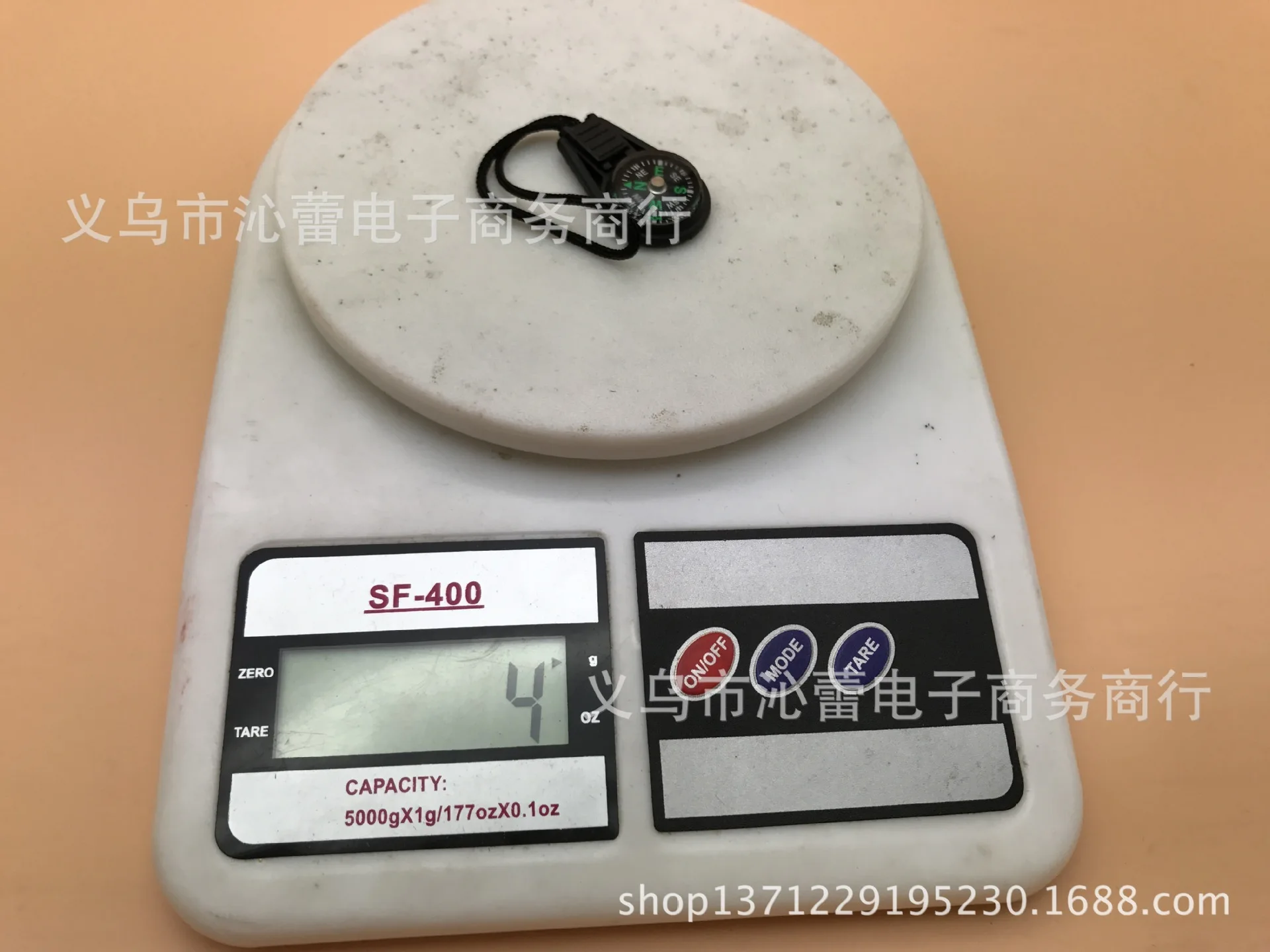 Mini Compass with Rope Pendant Small Compass Field Survival Equipment Outdoor Supplies Do Increase