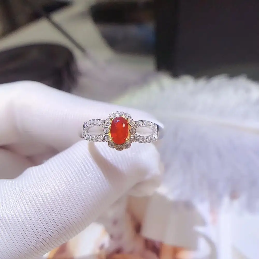 

Best selling style natural pigeon blood ruby ring 925 silver women's ring simple and elegant