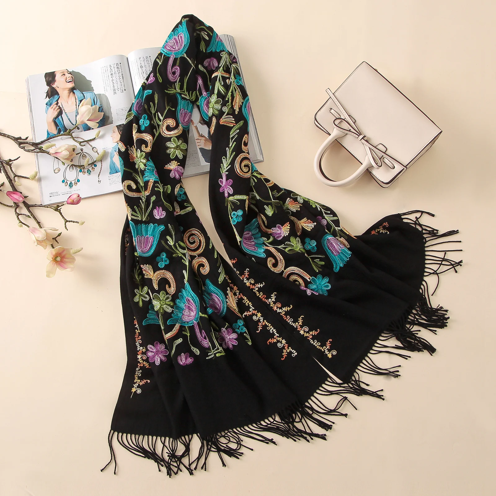 Goedkoop 2019 Designer Kwaliteit Borduurwerk Kasjmier Sjaals Vintage Winter Vrouwen Sjaal Lange Grootte Sjaals En Wraps Lady Soft Warmer Foulard