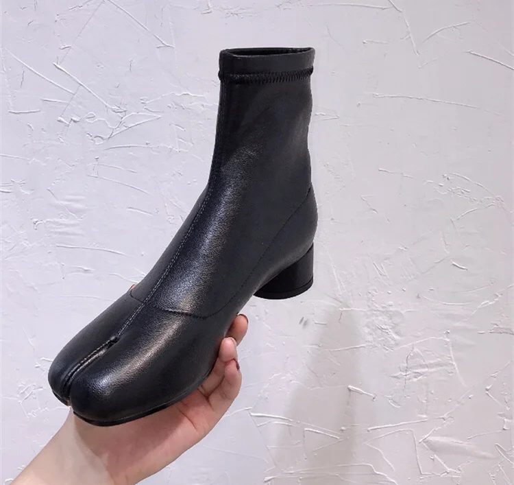 

Black Color Brand Designer Shoes Woman Ankle Boots Slip On Soft Women Boots Tabi Short Booties Med Heel Chaussures Femme