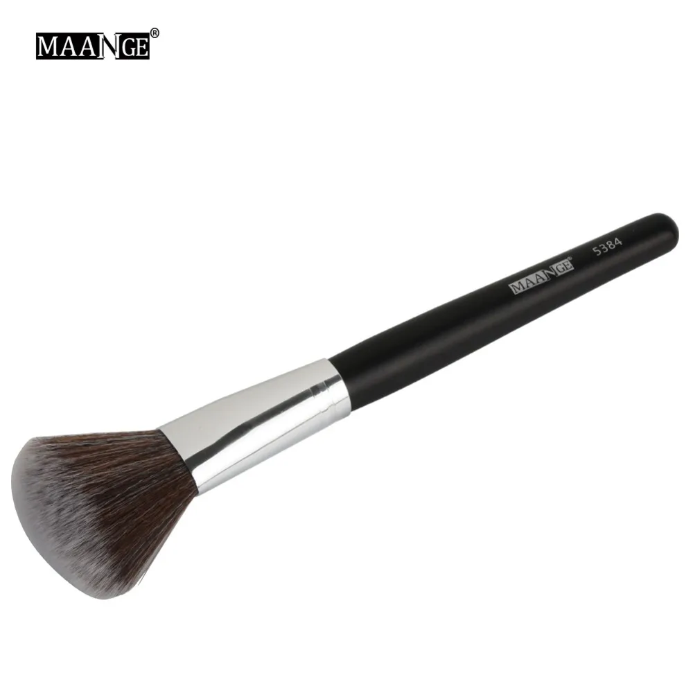 round blush brush