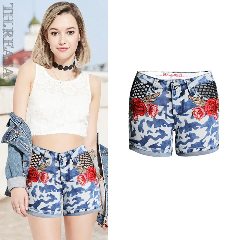 New Summer Women's Floral Embroidered Shorts with Holes In Water Wash Jeans Camouflage Mesh Shorts гель для душа для абсолютной красоты тела body wash with roucou oil absolute beautifying body wash