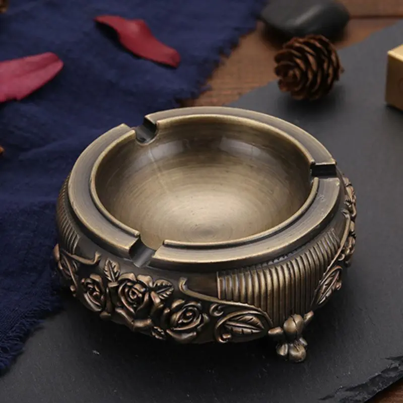 Retro Metal Ashtray Carved Pattern Cigarettes Ash Tray Home Smoking Accessories