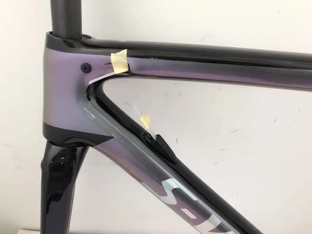 

2020 New Listing S-W 1: 1 mold SL6 carbon road frame in Quickstep color rim brake or disc brake version road bike carbon frame