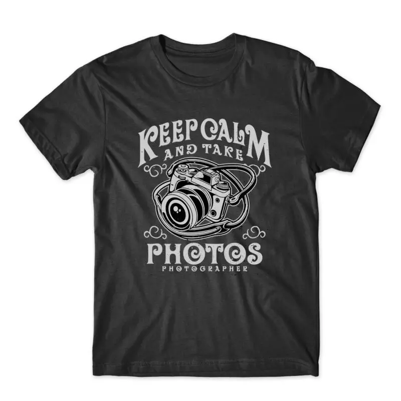 Сохраняйте спокойствие и фотографируйте винтажную камеру ретро-футболка