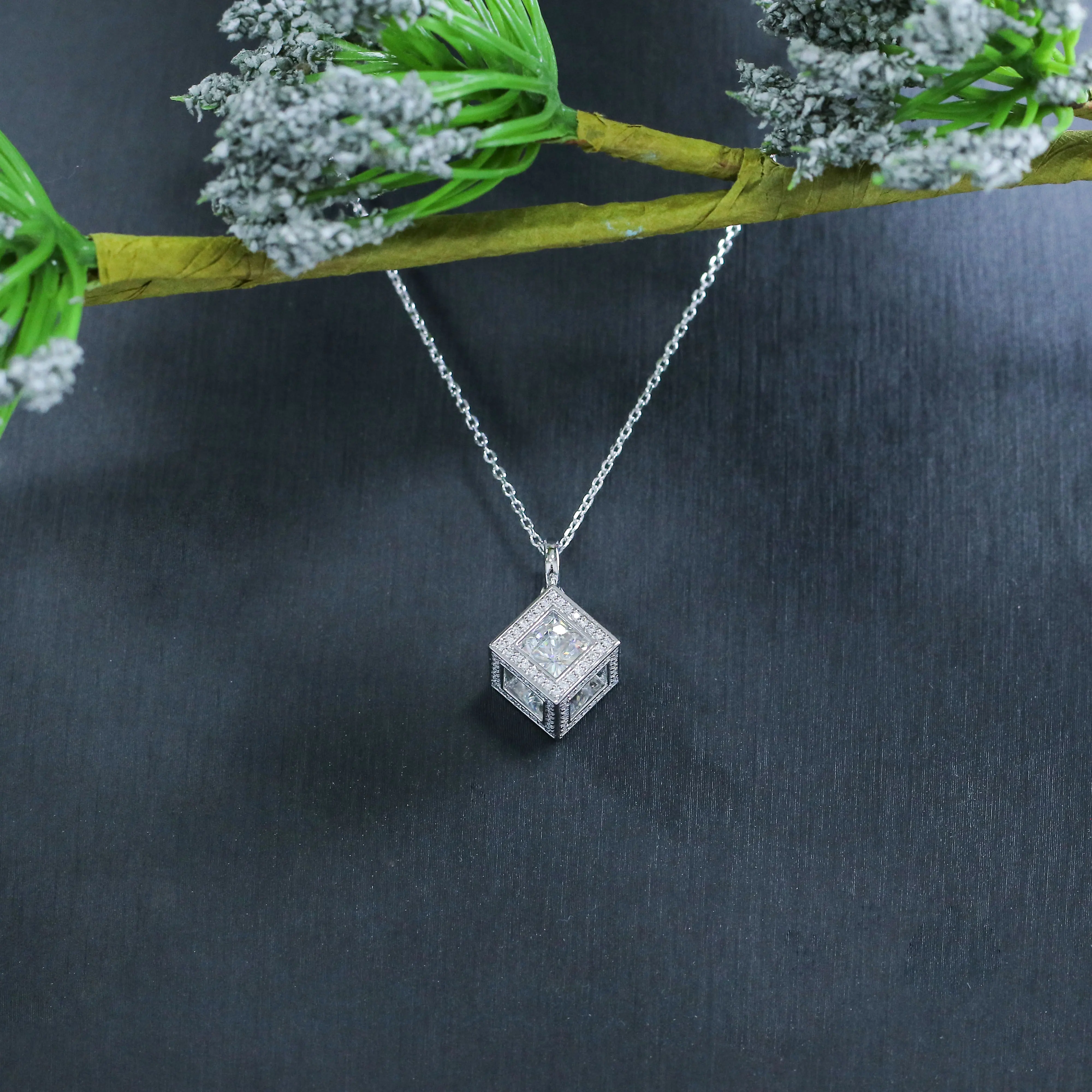 DovEggs Стерлинговое Серебро S925 центр 1ct 6,5 мм цвет GH Moissanite кулон ожерелье с акцентами для женские серебряные ожерелья