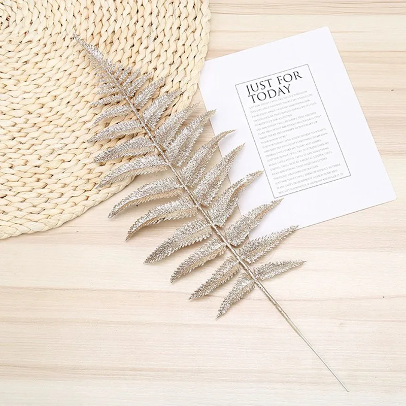 10pcs Christmas Tree Leaf Ornaments Decor Flower Grass Hollow Discharge Class Simulation Fake Flower Leaf Home Decor 40*14cm - Цвет: CHP