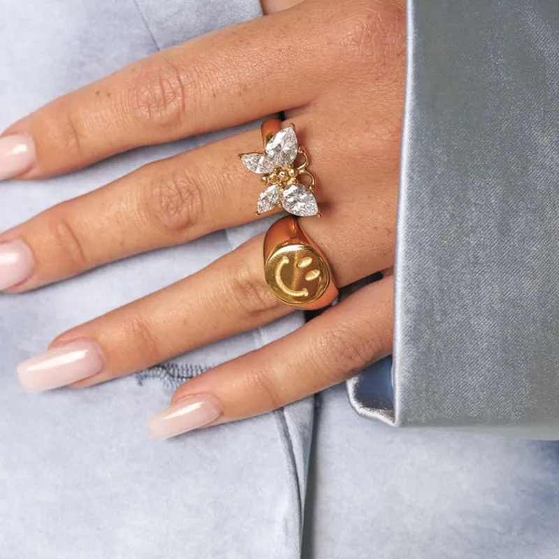 Happy smilely face ring for women stainless steel signet ring stackable funny cute kawaii jewelry for teenage girls y2k 2