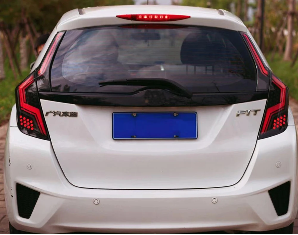 速-飞度尾灯总成-英_01