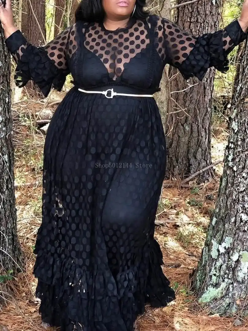 vestido longo preto de malha plus size