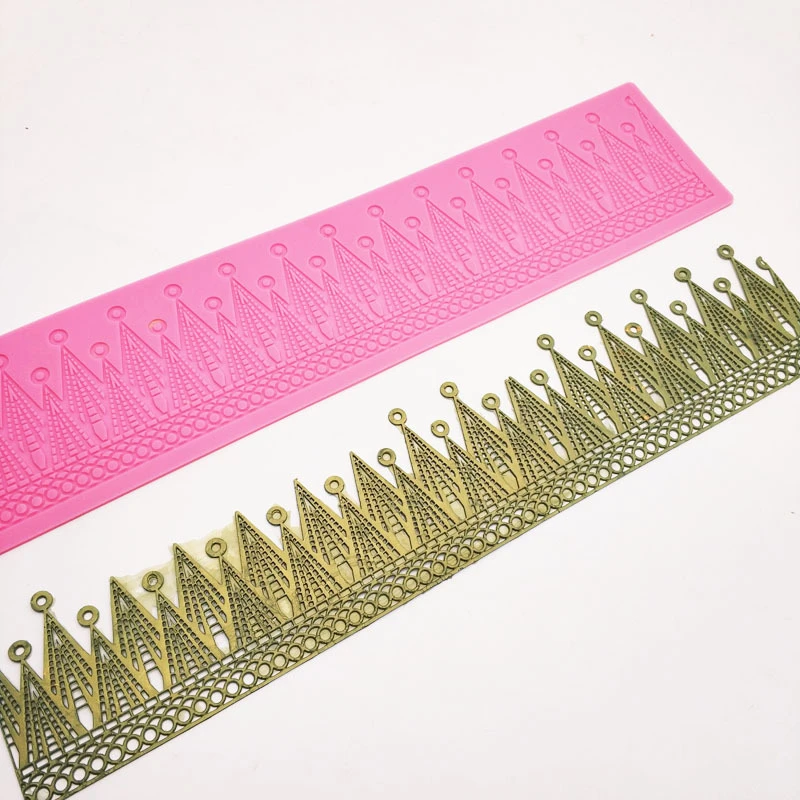 

Crown Pattern Lace Mold Silicone Sugar Lace Pad Cake Brim Decoration Mold Kitchenware DIY Tool k386