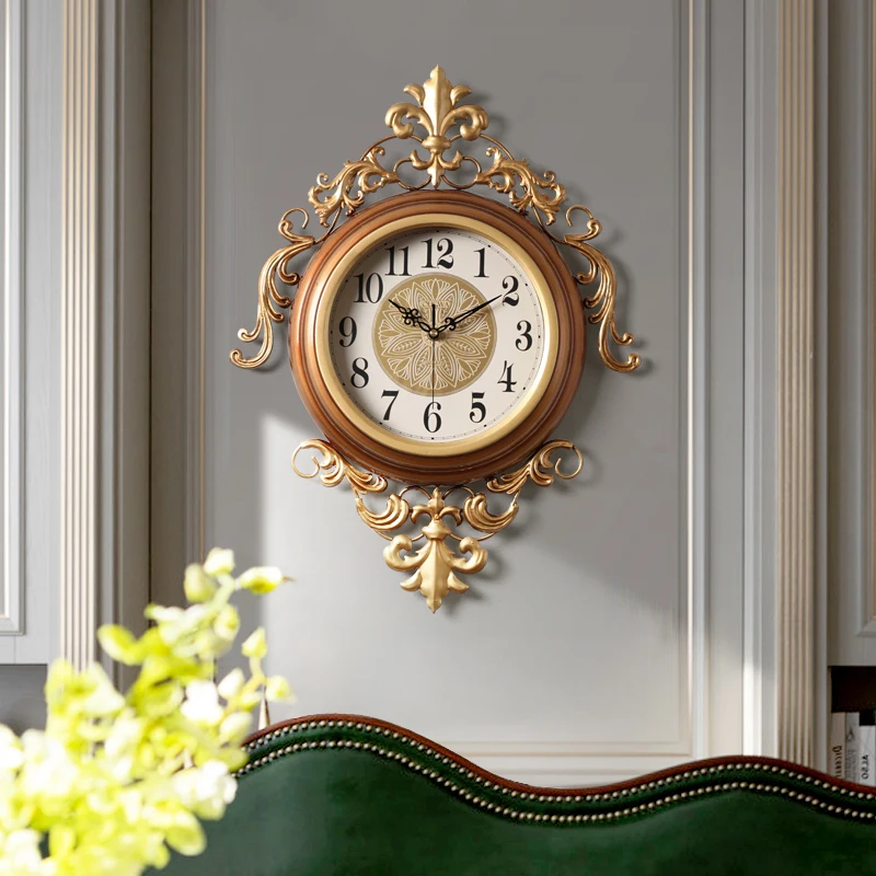 European light luxury wall clock living room atmosphere decorative