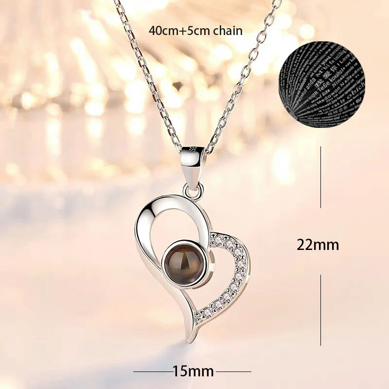 Collier Projecteur - "Je t'aime" en 101 Langues