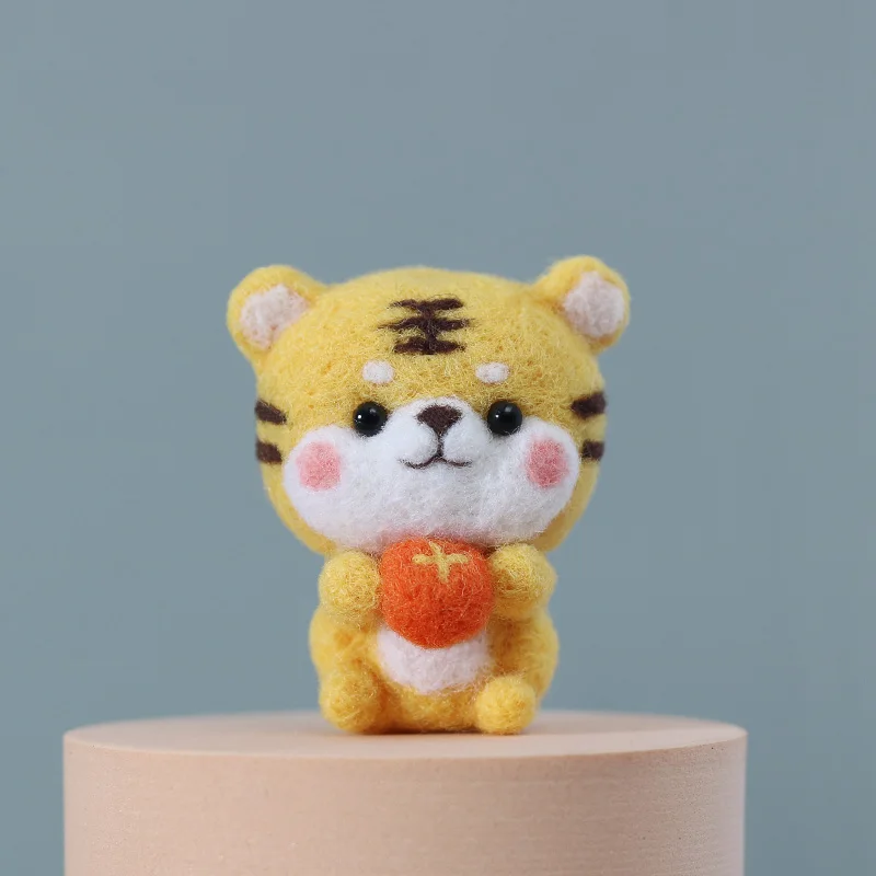 No Fashion Handmade Wool Needle Felt Kit Diy Package Lovely Hot Ins Animal Sheep Duck Tiger Deer Custom Felting Decoration Doll