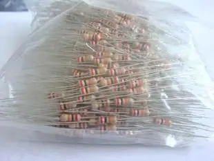 

Free Delivery. 1/4 w carbon film resistor mixed element 0-2.2 M euro resistance on a total of 31 50 each