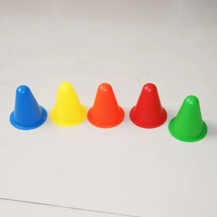 8CM Windproof flat flower pile skating pile cup corner mark skating roller skates obstacles foot mark training props - Цвет: Without holes