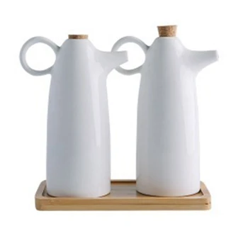 

2 Piece Set of Seasoning Bottle Kitchen Supplies Leak-Proof Seasoning Soy Sauce Bottle Creative Creative Oiler
