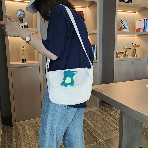 Women Cute Cartoon Animals Appliques Waist Bag Dinosaur Nylon Chest Bag Fashion Leisure Messenger Bag Bolsos De Cintura