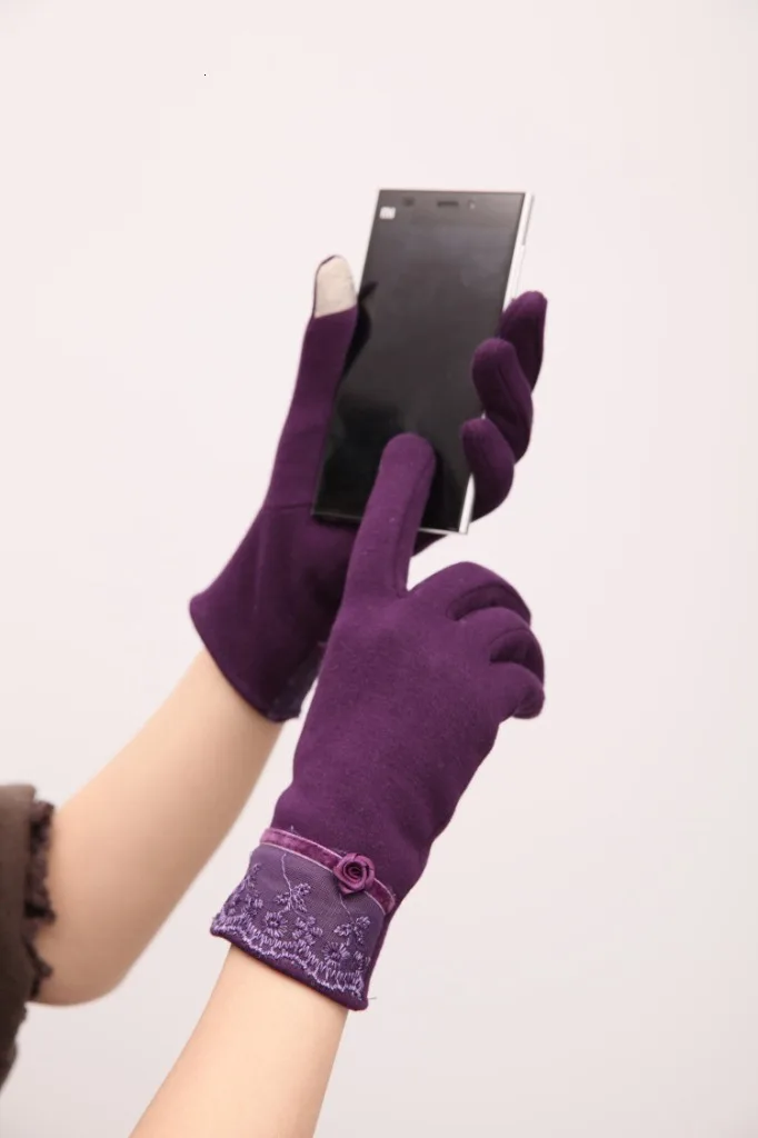 purple Элегантные кружевные женские зимние перчатки с сенсорным экраном теплые плюс кружевные модные уличные перчатки для вождения - Цвет: purple