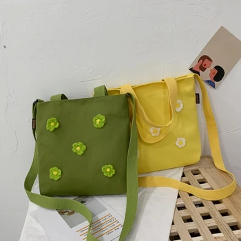 

Flower Embroidered Ladies Shoulder Bag Cute Style Ladies Canvas Bags Simple Fashion Fresh diagonal package