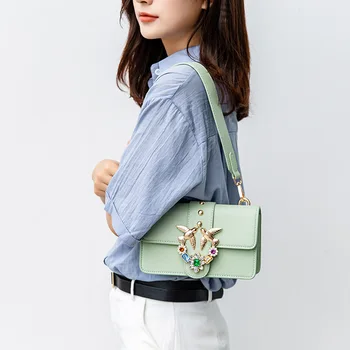 

2020 Fashion Luxury Designer Rivet Chain Shoulder Messenger Bags Diamond Small Square Bags Women Purse and Handbags Louis Cc Gg