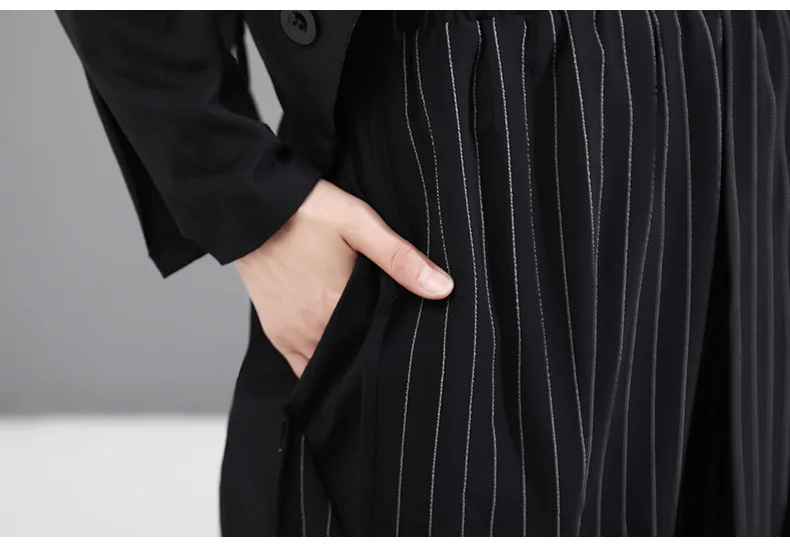 [EAM] High Elastic Waist Striped Black Asymmetric Trousers New Loose Fit Pants Women Fashion Tide Spring Autumn 1A933