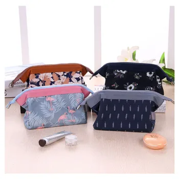 

Creative Three-dimensional Large-capacity Travel Debris Storage Bag Women's Flower Cloth Steel Frame Cosmetic Bag